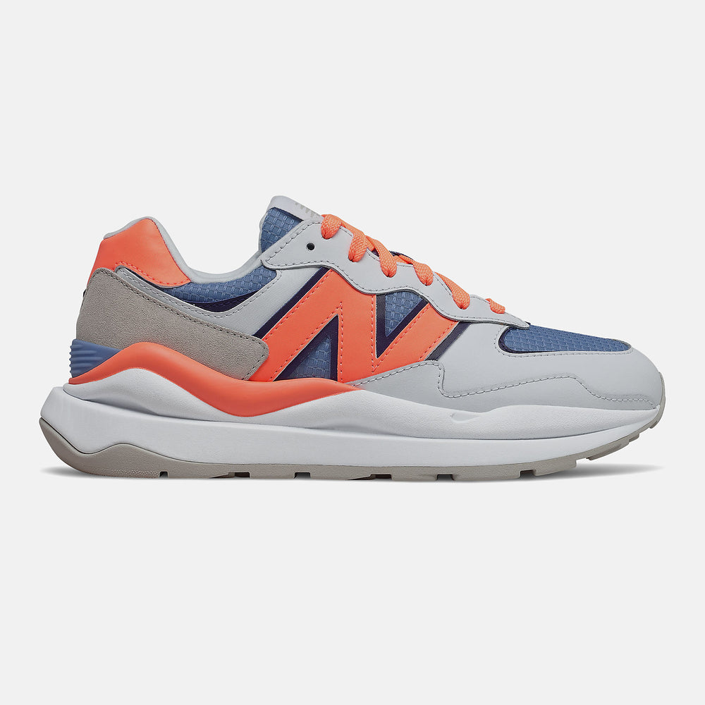 57/40 | New Balance Shoes NB White/Stellar Blue - Women