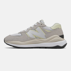 57/40 | New Balance Shoes Gold/Aspen - Women