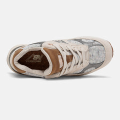 Made In US 992 | New Balance Shoes Raw Silk/Maple - Women