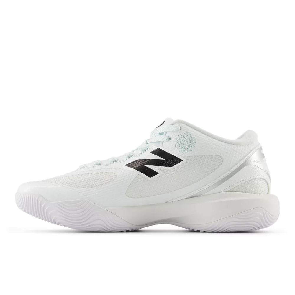 FreezeLX v5 Box - New Balance Sports near me