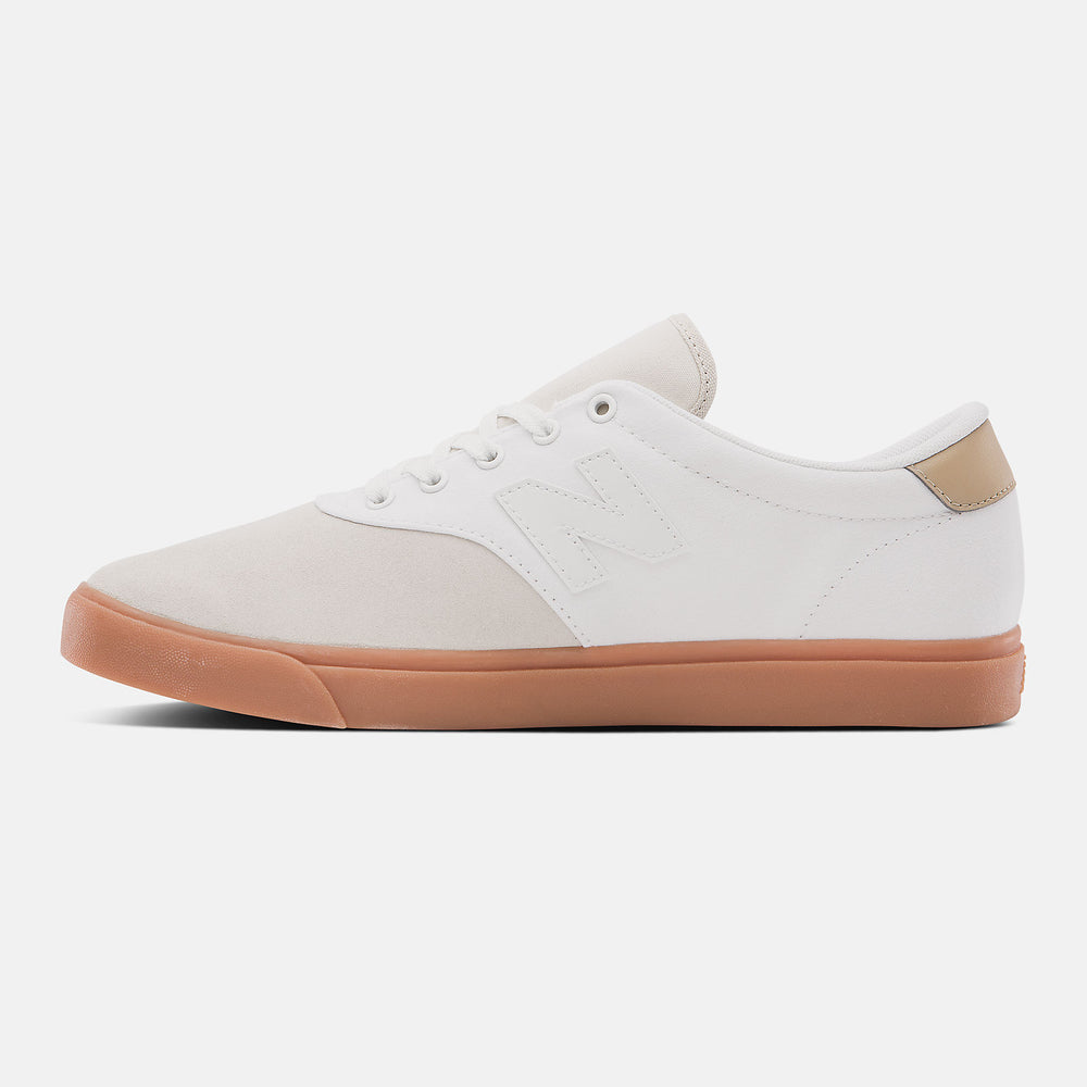 AM55 | New Balance Shoes White/Moonbeam - Women/Men