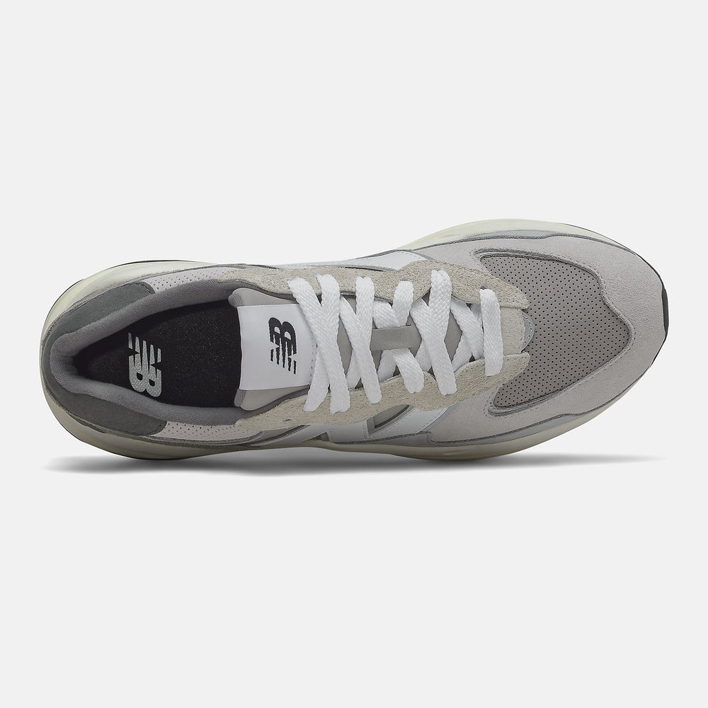 57/40 | New Balance Shoes Rain Cloud/Marblehead - Women/Men