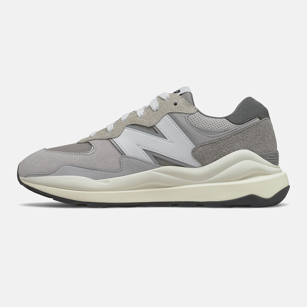 57/40 | New Balance Shoes Rain Cloud/Marblehead - Women/Men