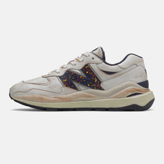 57/40 | New Balance Shoes White/Natural Indigo - Men