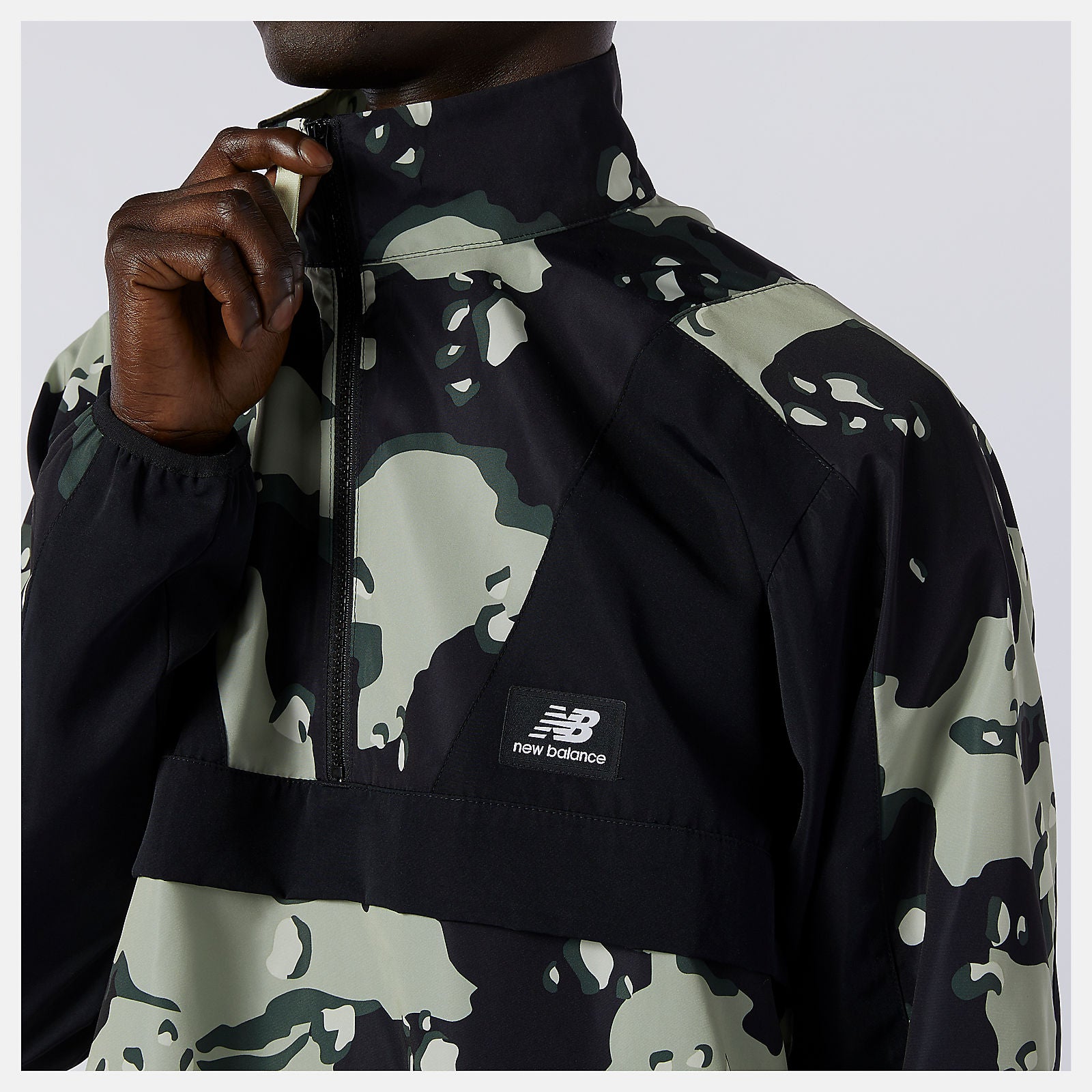 NB Essentials Camo Anorak | New Balance Clothing Black/Magnet - Men