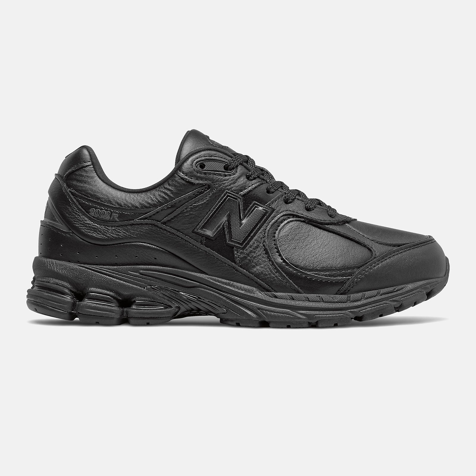 2002R | New Balance Shoes Black/Silver Metallic - Men