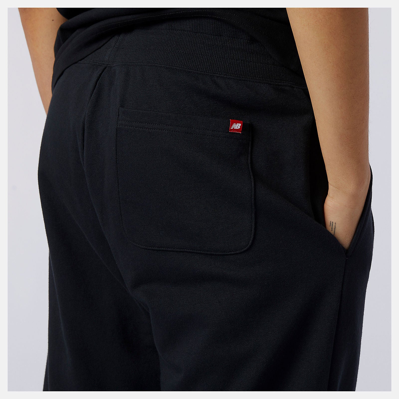 NB Essentials Embroidered Pant | New Balance Clothing Black - Women/Men
