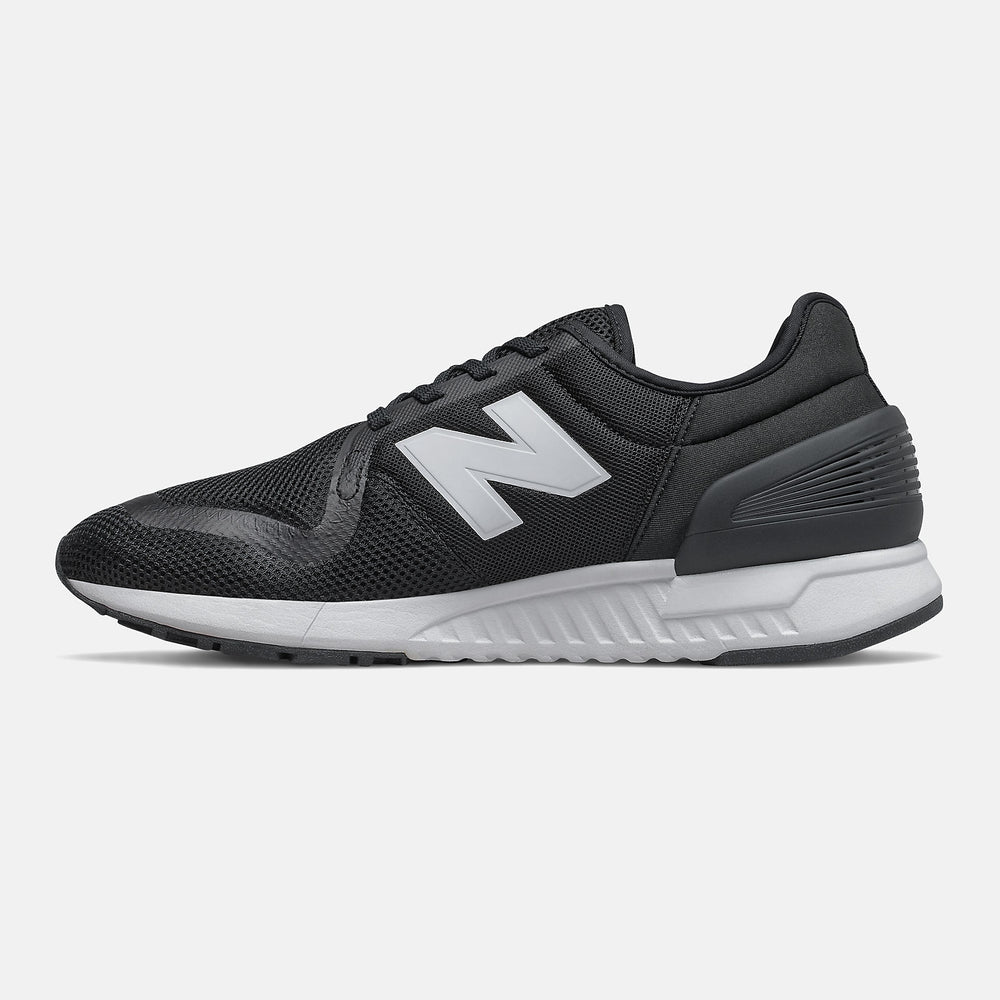 247S | New Balance Shoes Black/Munsell White - Men