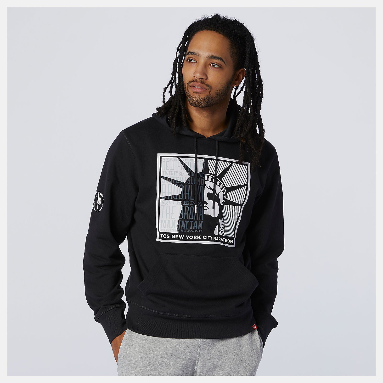 NYC Marathon Essentials Stacked Logo Po Hoodie | New Balance Clothing Black - Men