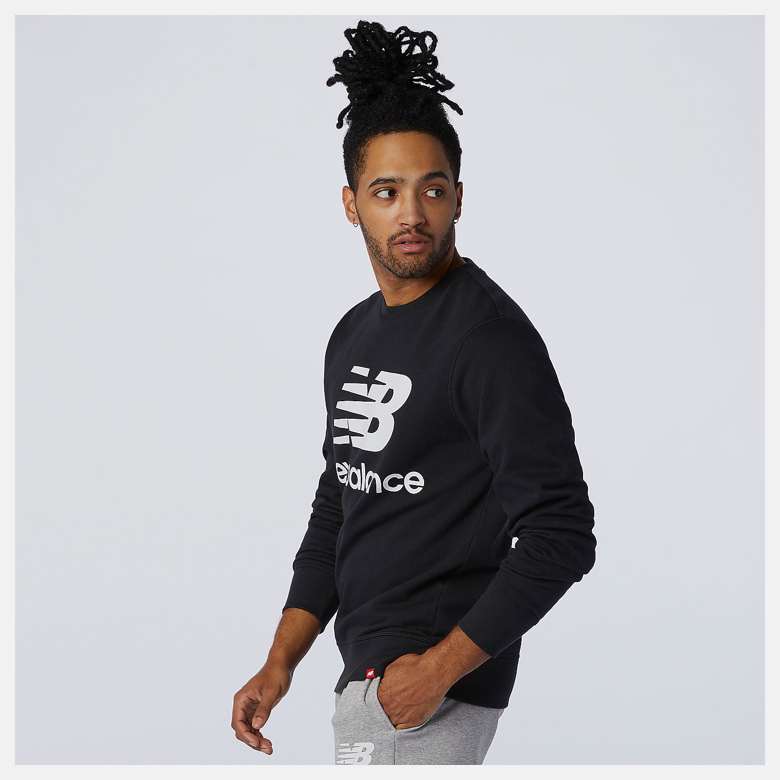 NB Essentials Stacked Logo Crew | New Balance Clothing Black - Men