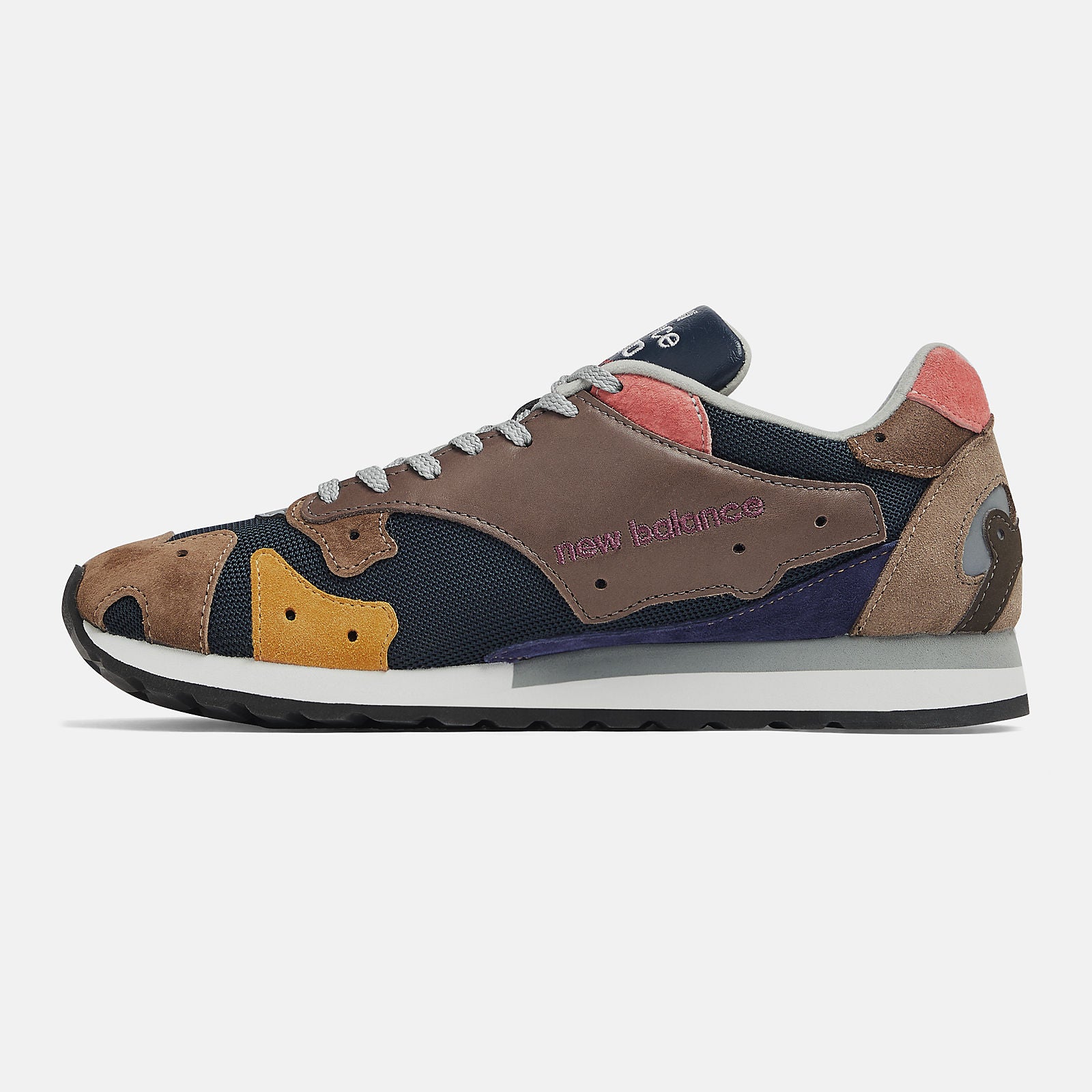 MADE IN UK R770 | New Balance Shoes Navy/Brown - Women/Men