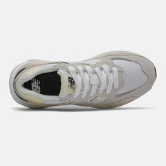 57/40 | New Balance Shoes Gold/Aspen - Women