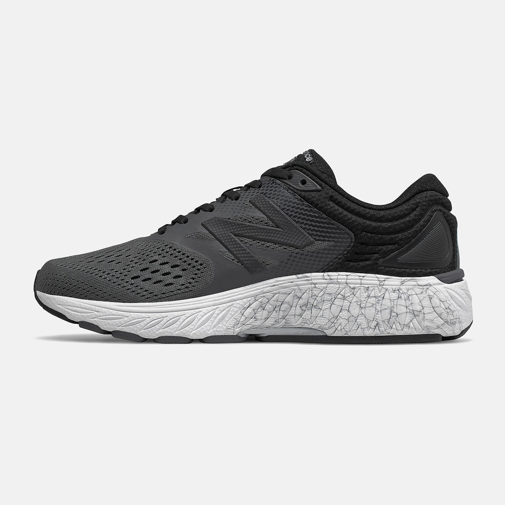 940v4 | New Balance Shoes Black/Magnet - Women