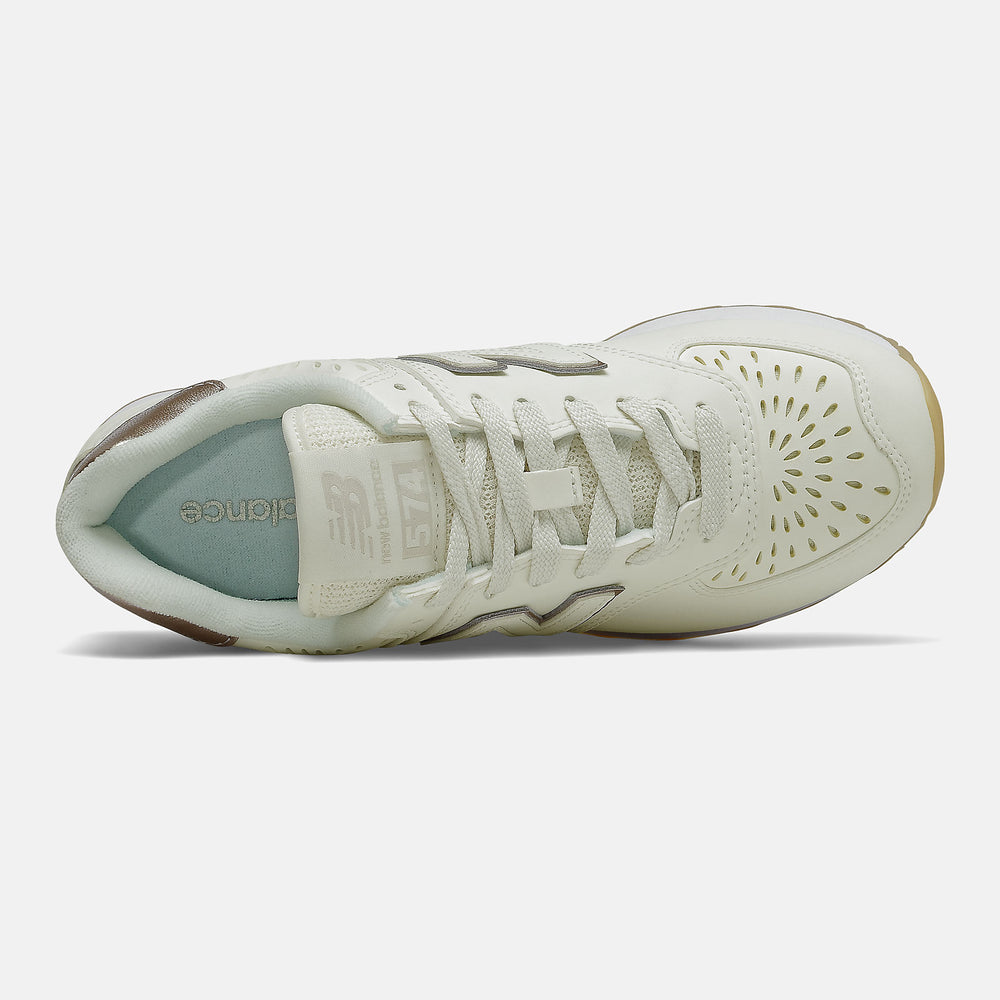 574 | New Balance Shoes Sea Salt/Light Gold Metallic - Women