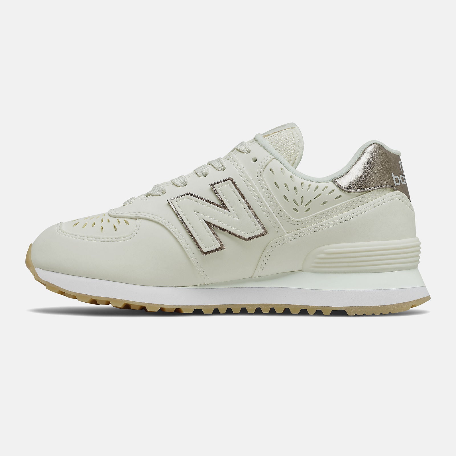 574 | New Balance Shoes Sea Salt/Light Gold Metallic - Women