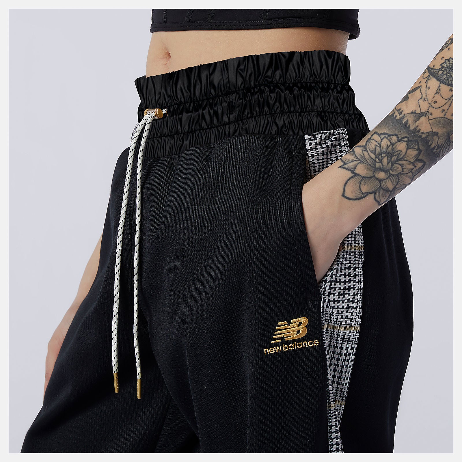 NB Athletics Higher Learning Stripe Track Pant | New Balance Clothing Black - Women