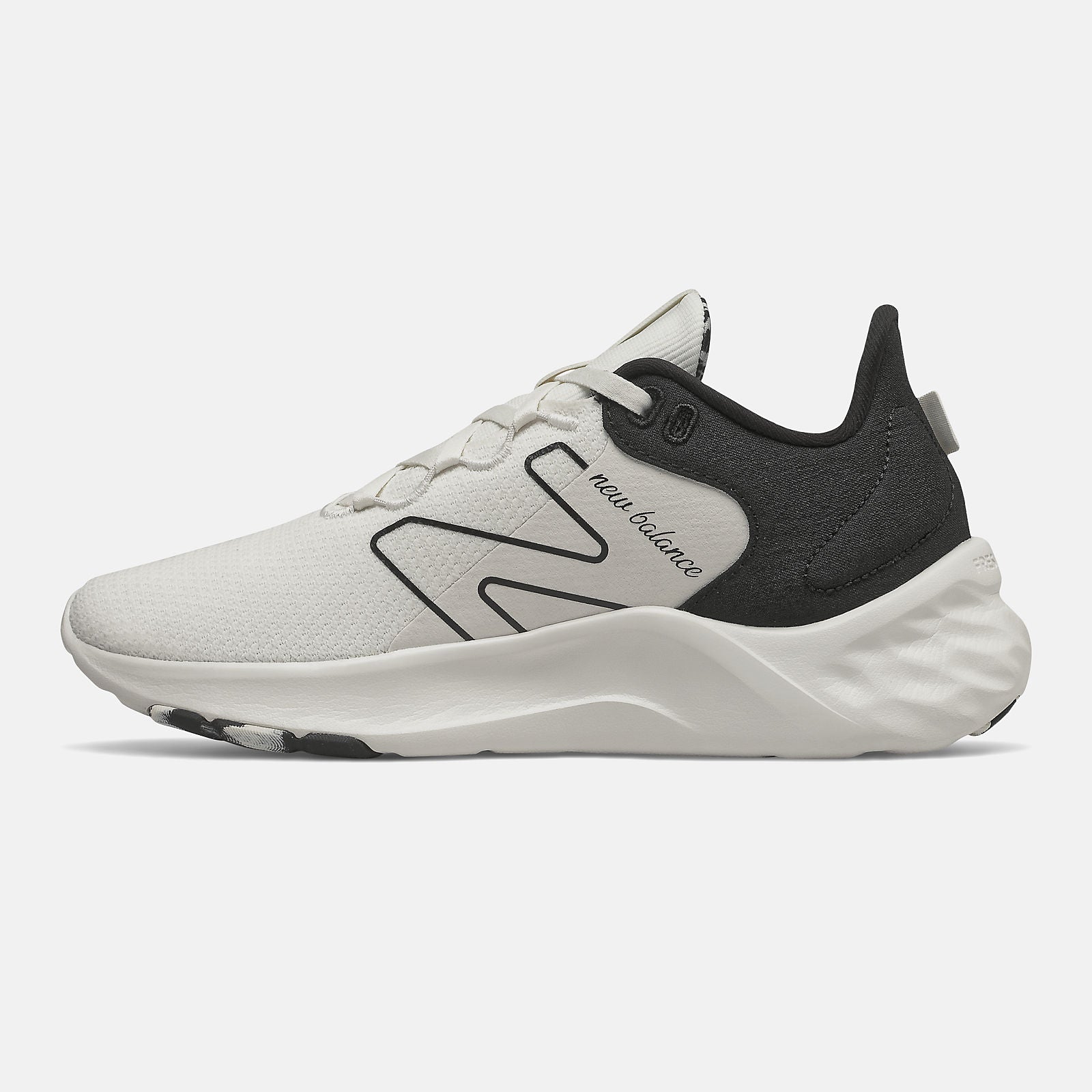 WROAVV2 | New Balance Shoes Sea Salt/White - Women