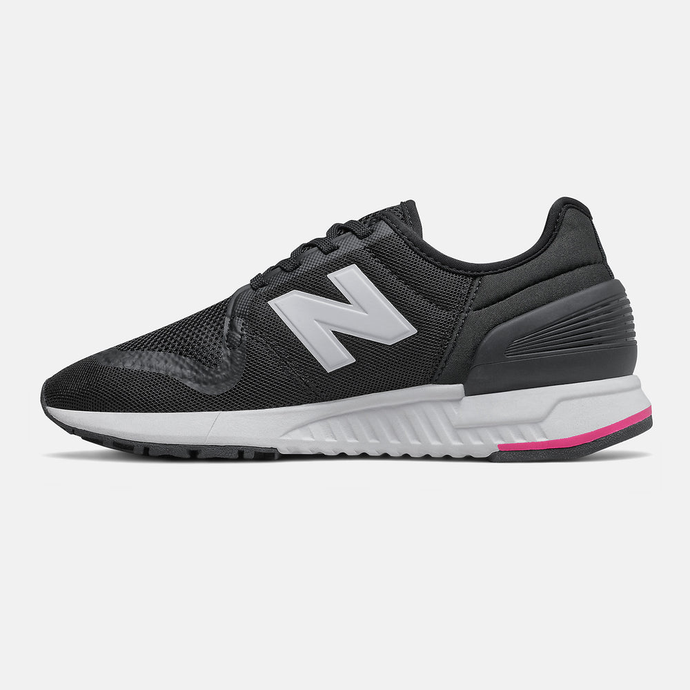 247S | New Balance Shoes Black/Exuberant Pink - Women
