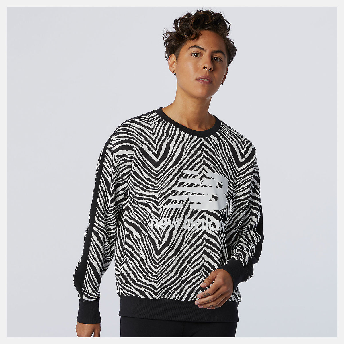 NB Athletics AOP Animal Print Crew | New Balance Clothing White Multi - Women
