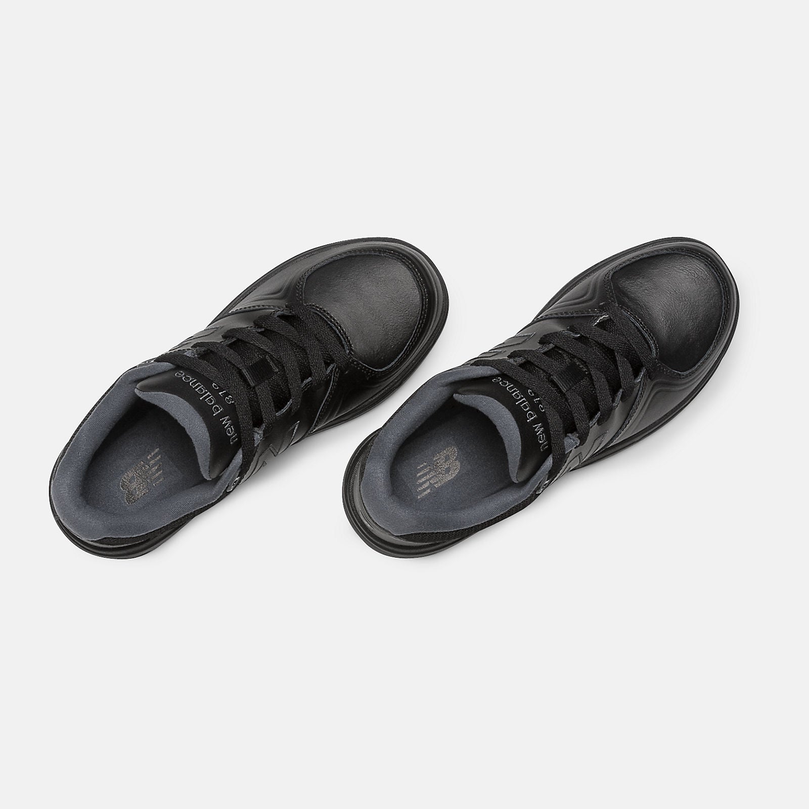 813 | New Balance Shoes Black - Women